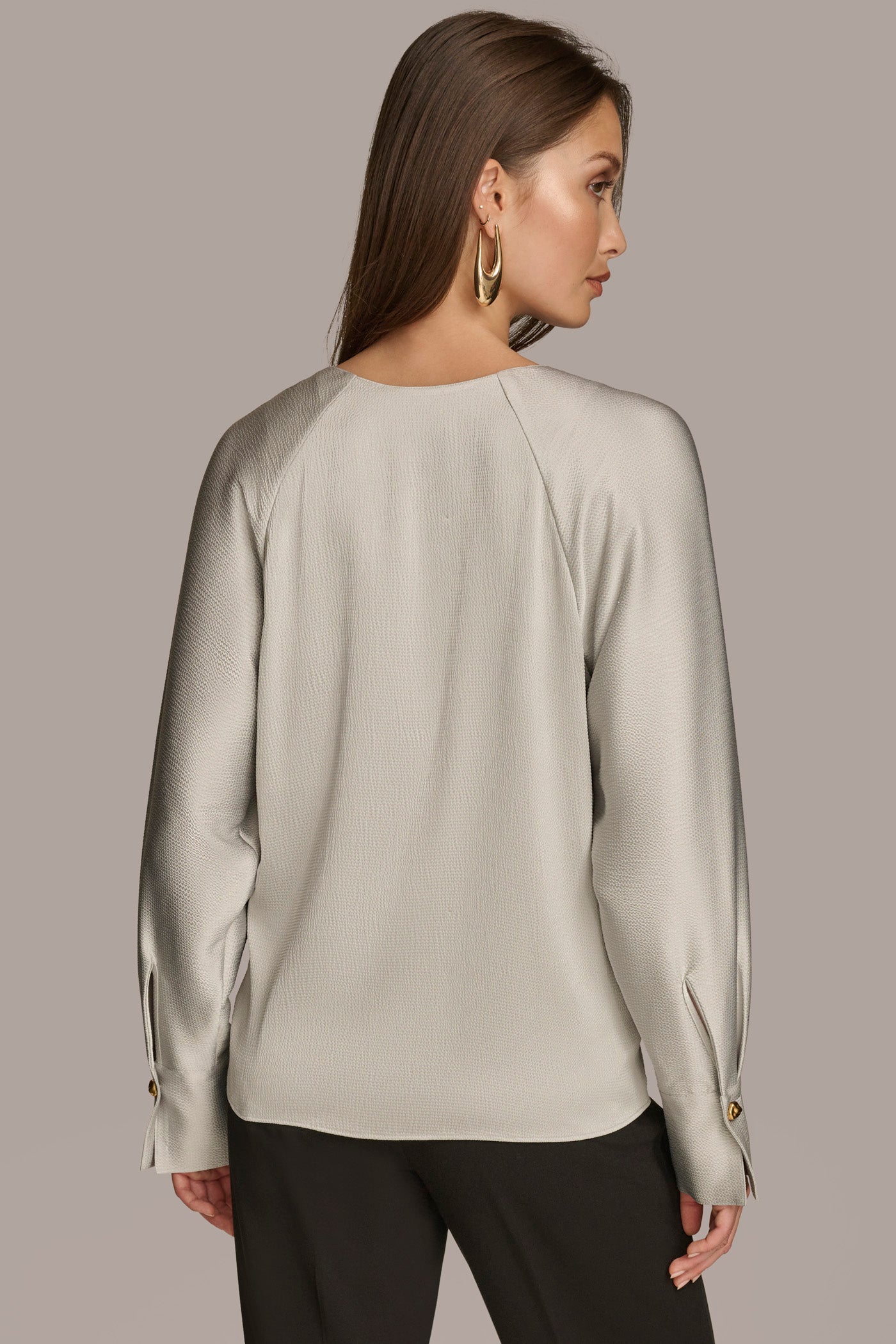 (image for) UNIQUE HAMMERED SATIN LONG SLEEVE V-NECK BLOUSE